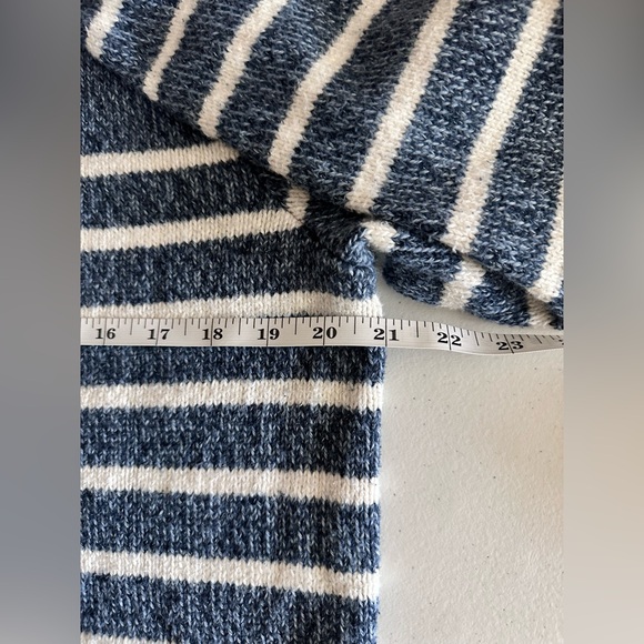 GAP Men’s Breton Blue and White Crewneck Sweater Nautical Stripes size Large - Picture 9 of 13